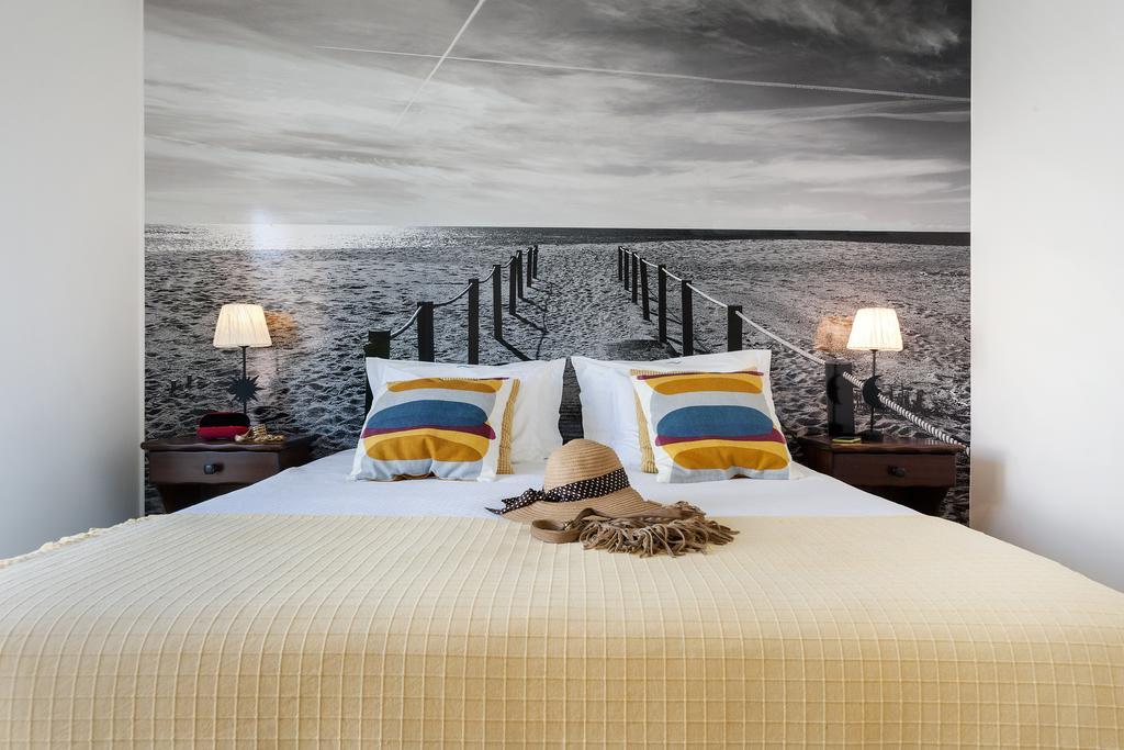 Beachouse - Surf, Bed & Breakfast エリセイラ 部屋 写真